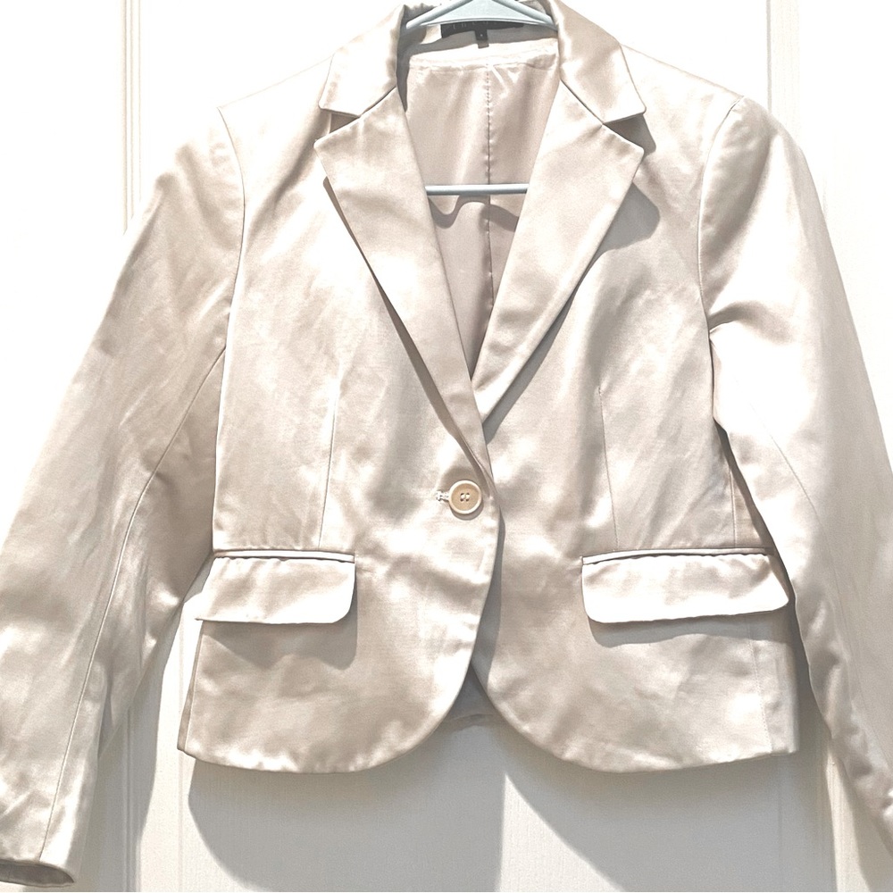 Theory Winter White Sateen Cropped One Button Blazer Skinny Lapel Front Pockets